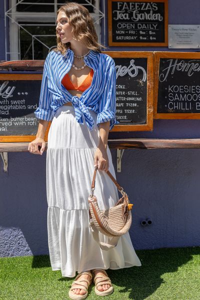 Chemise et jupe